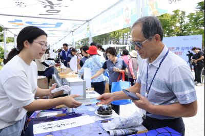 화성로컬푸드 직거래장터 개최(국회) photo_resize30.jpg