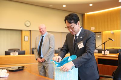 캐나다 버나비시 MOU체결 photo_resize61.jpg