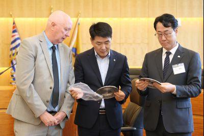 캐나다 버나비시 MOU체결 photo_resize67.jpg