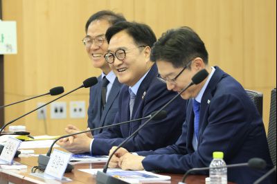 기본사회 실행 지방정부 정책발표회 photo_resize27.jpg