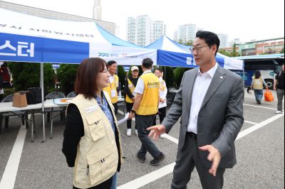 NH농협화성시지부 3.5t 트럭 짜장차 전달식 photo_resize01.jpg