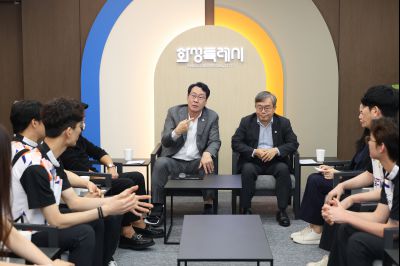 정명근 시장 프로볼링팀 우승격려 photo_resize19.jpg