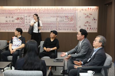 정명근 시장 프로볼링팀 우승격려 photo_resize27.jpg