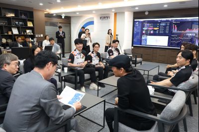 정명근 시장 프로볼링팀 우승격려 photo_resize39.jpg