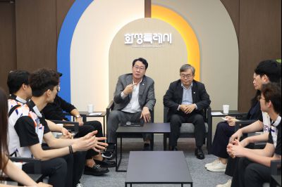 정명근 시장 프로볼링팀 우승격려 photo_resize43.jpg