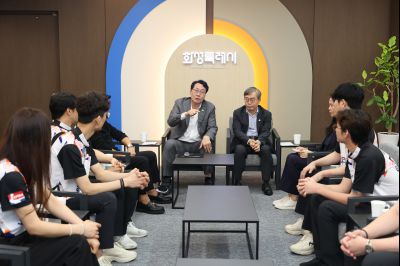 정명근 시장 프로볼링팀 우승격려 photo_resize01.jpg