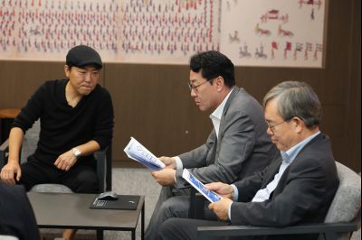 정명근 시장 프로볼링팀 우승격려 photo_resize12.jpg