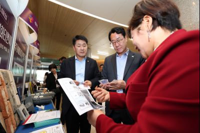 2025 경기우수여성기업 공동구매 상담회 3J2A2052_resize.JPG