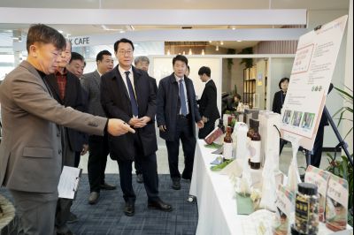 제30회 농업인의 날 행사 제30회농업인의날_143646820_04_resize.jpg