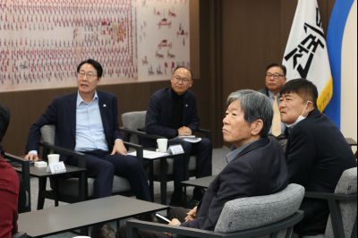 화성시민주평화통일자문위원회 차담 C1KS3966.JPG