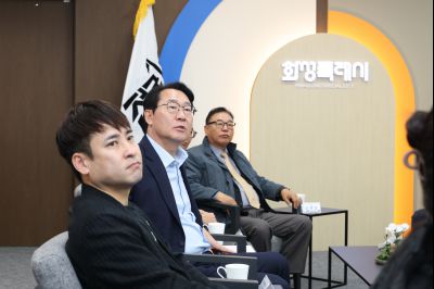 화성시민주평화통일자문위원회 차담 C1KS3978.JPG