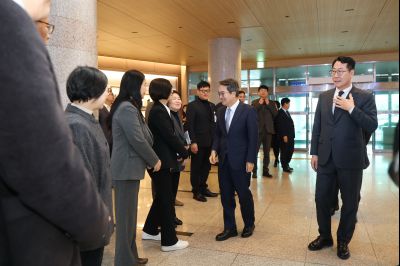 민생경제 현장투어 '달달버스' 화성시 방문 차담 C1KS6082.JPG