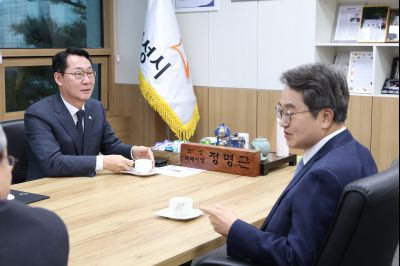 민생경제 현장투어 '달달버스' 화성시 방문 차담 C1KS6185.JPG