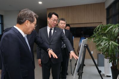 국제테마파크 추진현황 보고 및 상생 협약식 C1KS6296.JPG