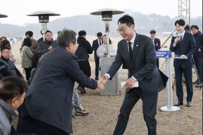 100조+ 투자유치 달성 기념행사 0D0A9807 복사.jpg