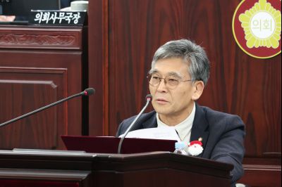 제246회 임시회 제2차 본회의 0D0A5835.jpg