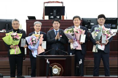 화성시의회 폐회연 C1KS9343.JPG