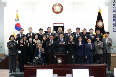 화성시의회 폐회연 C1KS9391.JPG