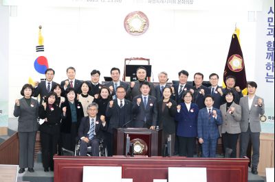 화성시의회 폐회연 C1KS9393.JPG