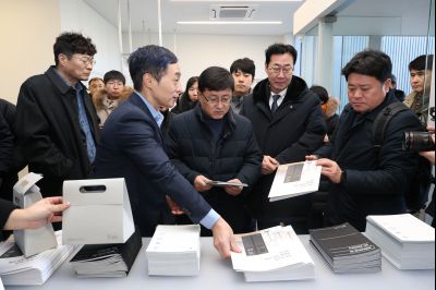 (환경부장관)플라스틱 재활용 현장방문 C1KS0363.JPG