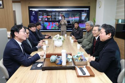 가나 대사 방문 C1KS1571.JPG