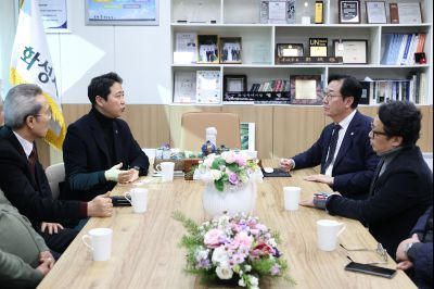 가나 대사 방문 C1KS1624.JPG