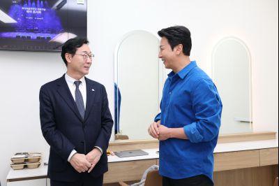 화성예술의전당 개관기념 송년음악회 C1KS2705.JPG