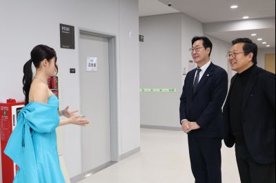 화성예술의전당 개관기념 송년음악회 C1KS2734.JPG