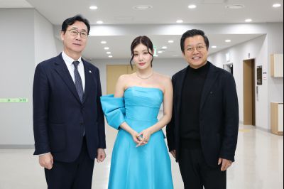 화성예술의전당 개관기념 송년음악회 C1KS2737.JPG