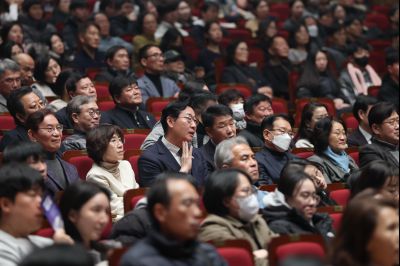 화성예술의전당 개관기념 송년음악회 C1KS2919.JPG