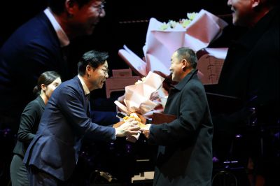 화성예술의전당 개관기념 송년음악회 C1KS2953.JPG