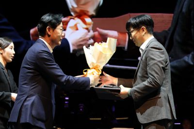 화성예술의전당 개관기념 송년음악회 C1KS2964.JPG