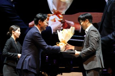 화성예술의전당 개관기념 송년음악회 C1KS2965.JPG