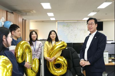 2025년 직원과의 송년인사 C1KS1875.JPG