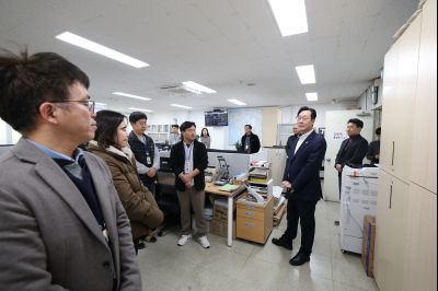 2025년 직원과의 송년인사 C1KS1918.JPG