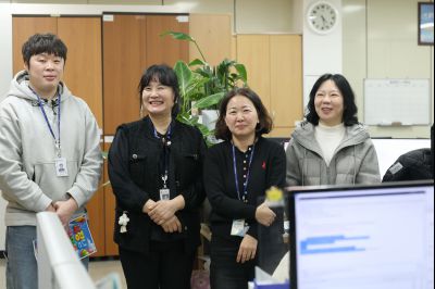 2025년 직원과의 송년인사 C1KS2165.JPG