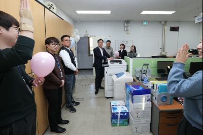 2025년 직원과의 송년인사 C1KS2194.JPG