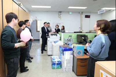 2025년 직원과의 송년인사 C1KS2198.JPG