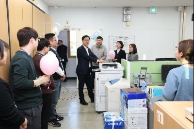 2025년 직원과의 송년인사 C1KS2211.JPG