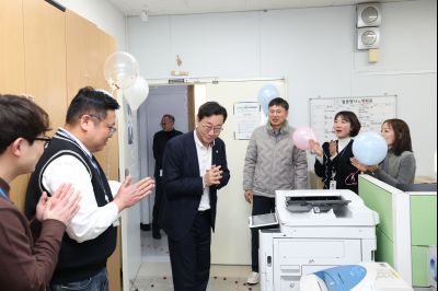 2025년 직원과의 송년인사 C1KS2233.JPG