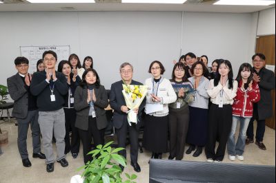 2025년 직원과의 송년인사 0D0A3715.jpg