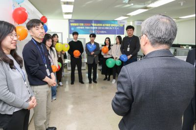 2025년 직원과의 송년인사 0D0A3899.jpg