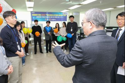 2025년 직원과의 송년인사 0D0A3902.jpg