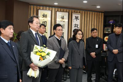 4급 임용장 교부 C1KS5218.JPG