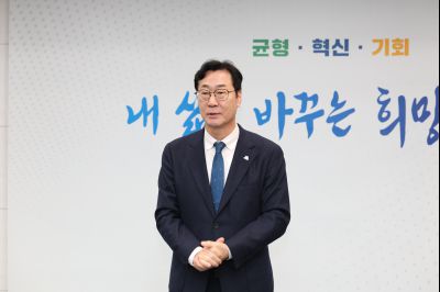 4급 임용장 교부 C1KS5224.JPG