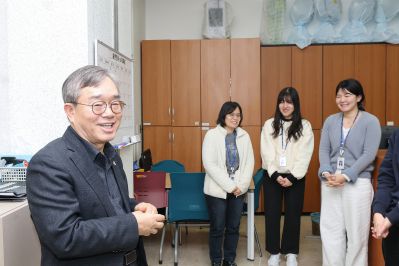 2025년 직원과의 송년인사 0D0A5137.jpg