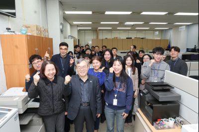 2025년 직원과의 송년인사 0D0A5372.jpg