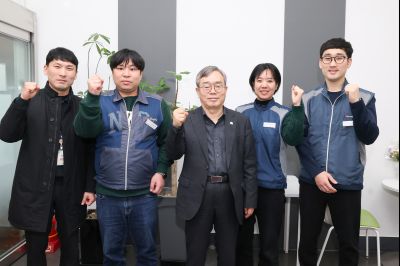 2025년 직원과의 송년인사 0D0A5420.jpg