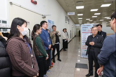 2025년 직원과의 송년인사 0D0A5490.jpg