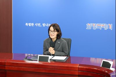 신규공직자 임용장 교부 0D0A9463.jpg